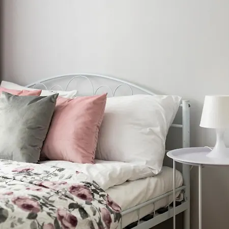 Atmospheric Stablewskiego By Renters Apartamento